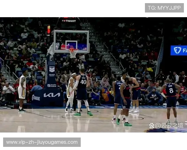 伦纳德中路爆扣得手，快船将胜利带回城中